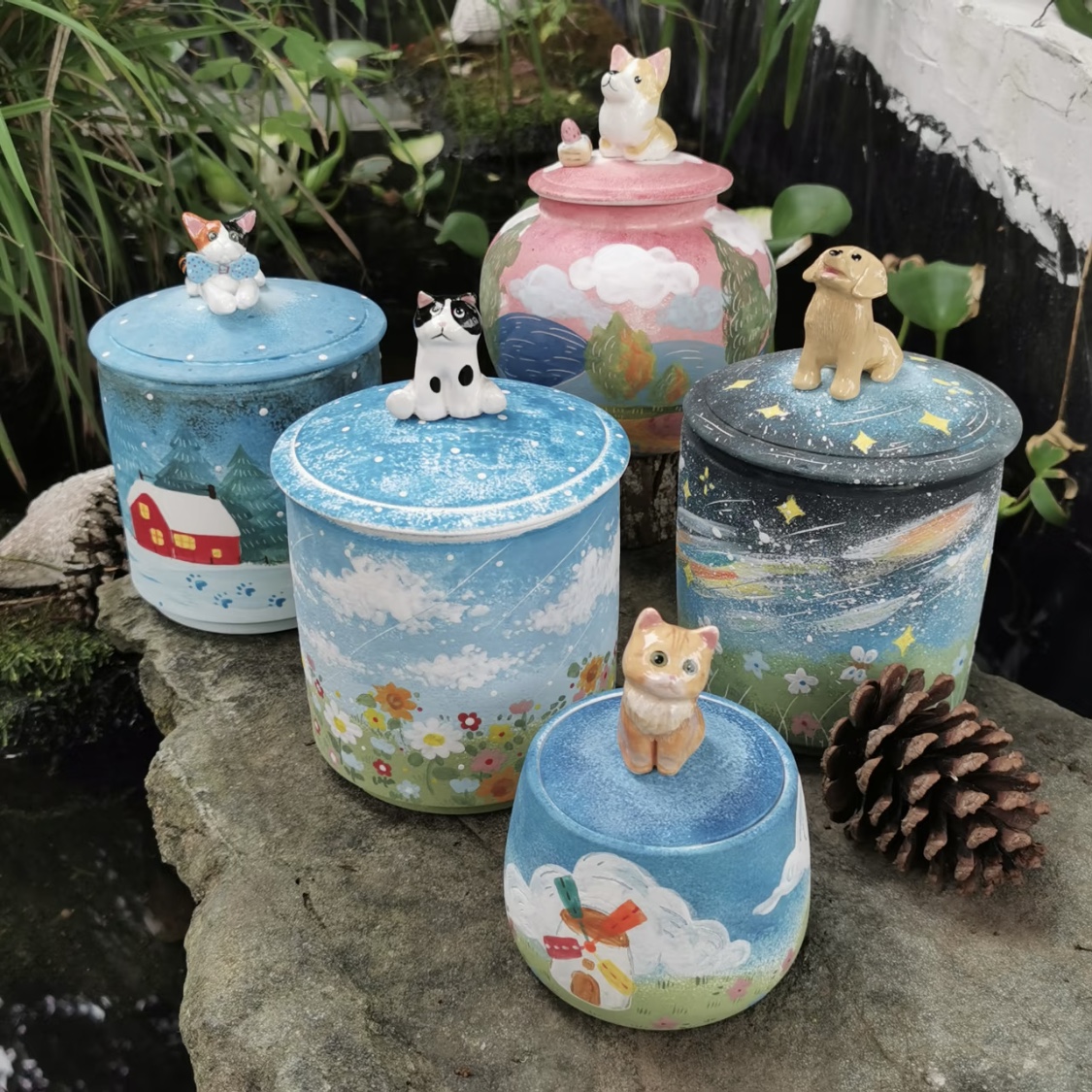 Handmade Pet Urn for Ashes – Ceramic Keepsake Urns with 3D Pet Figurine Lid, Personalized Dog or Cat Memorial Jar