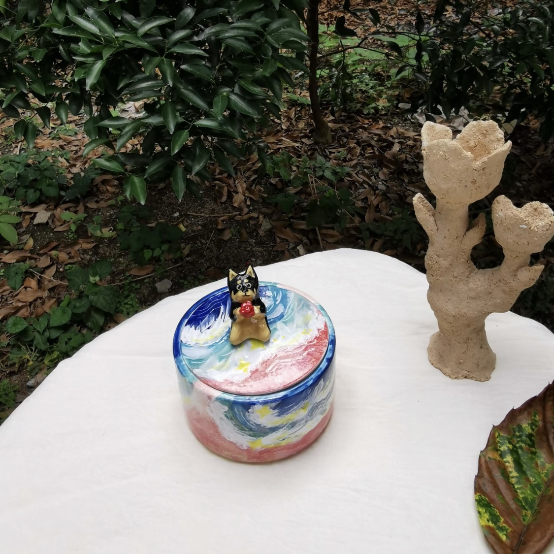 Handmade Pet Urn for Ashes – Ceramic Keepsake Urns with 3D Pet Figurine Lid, Personalized Dog or Cat Memorial Jar - Image 7