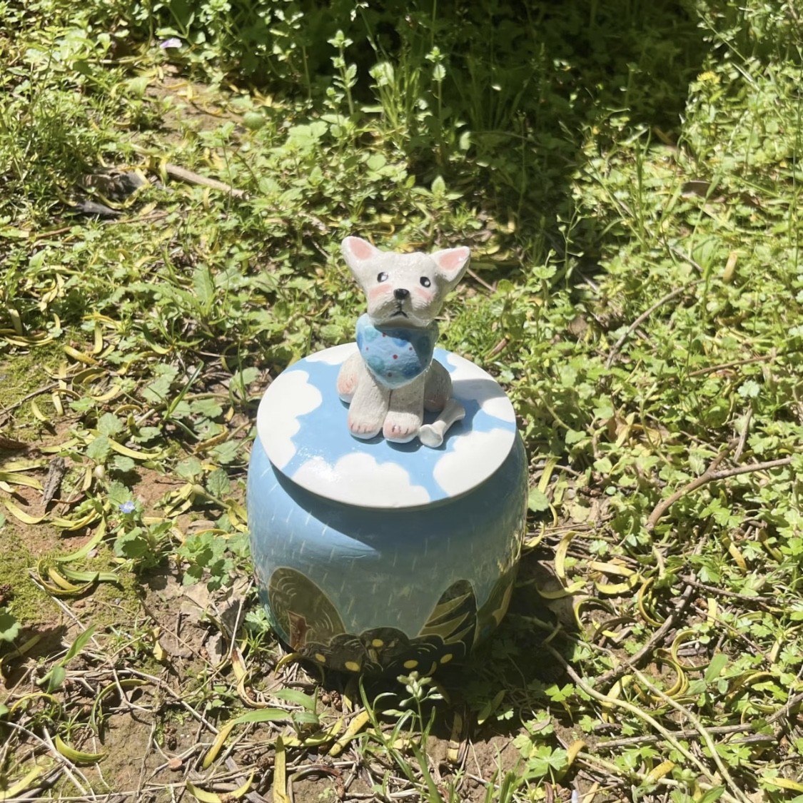 Handmade Pet Urn for Ashes – Ceramic Keepsake Urns with 3D Pet Figurine Lid, Personalized Dog or Cat Memorial Jar - Image 5
