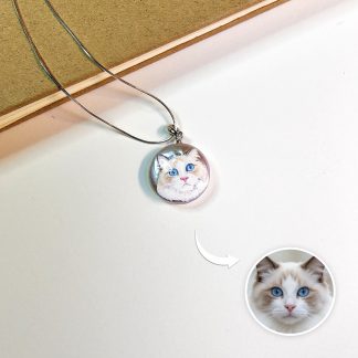 Pet Portrait Pendant — Pearl Memorial Jewelry — custom dog pendant — texture detail